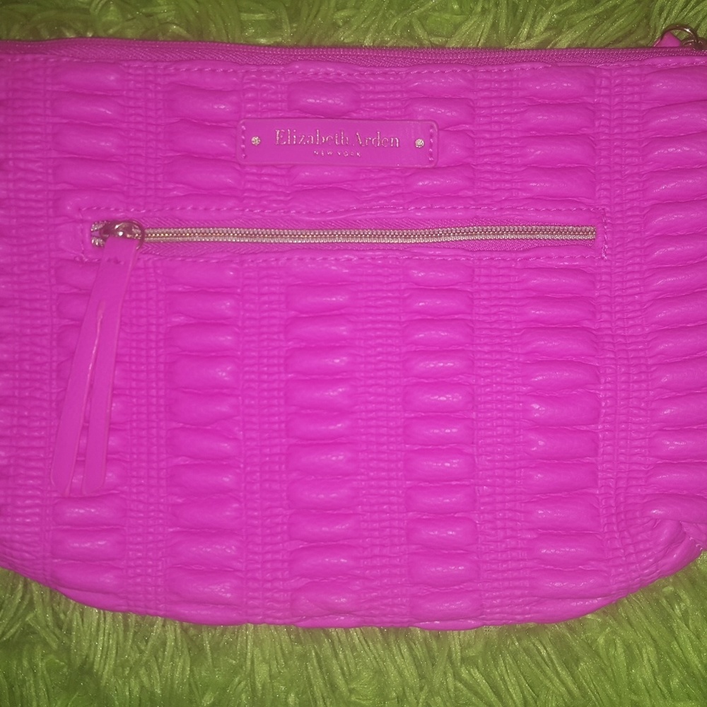 Elizabeth Arden makeup bag